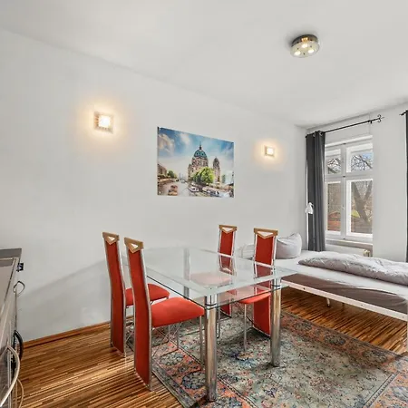 Apartment Budget Am Fernsehturm Berlin