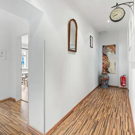 Budget Am Fernsehturm Apartamento Berlín